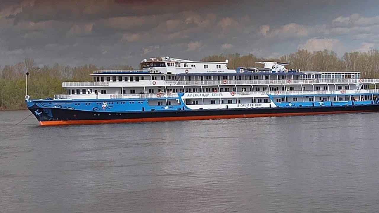 Главная картинка новости: В Кировскую область прибудет новый круизный лайнер "Золотое кольцо"
