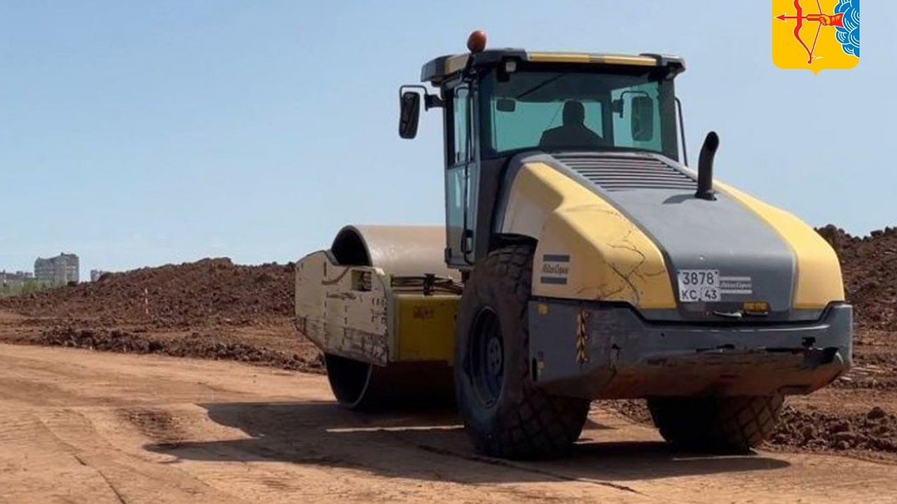 Главная картинка новости: За два года в Кирове построили пять километров новых улиц