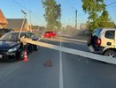 Двойное ДТП в Коминтерне: "Шевроле Нива" врезалась в опору ЛЭП, которая обрушилась на другое авто