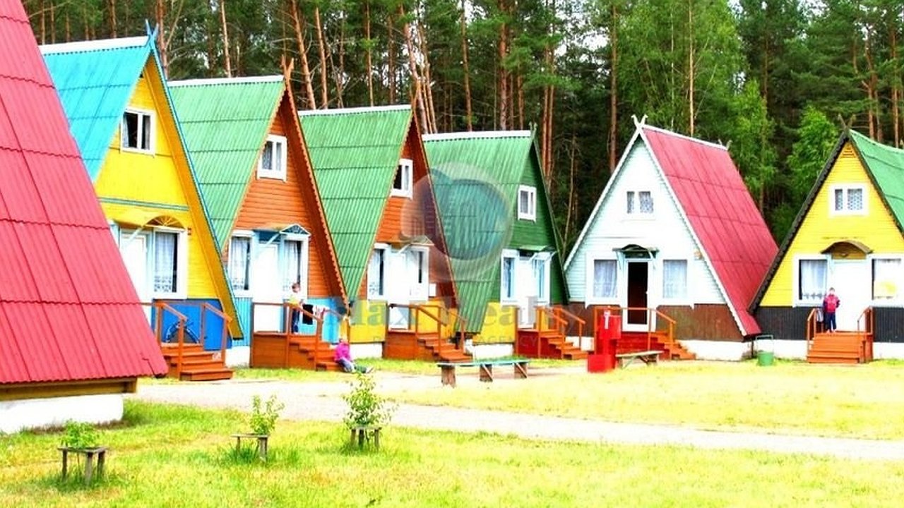 Главная картинка новости: В Омутнинском районе 14-летний школьник получил перелом предплечья в летнем лагере : ему выплатят компенсацию