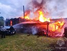 Удар молнии уничтожил дом в Унях во время грозы
