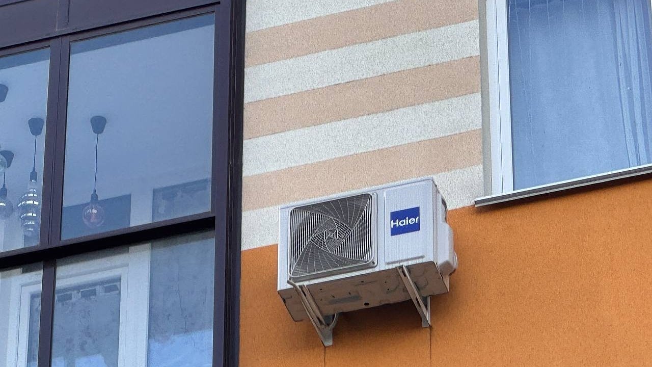 Главная картинка новости: Кондиционеры заставят снять и не разрешат устанавливать - новое правило для всех россиян