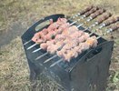 На отдыхе увидел как старый кавказец необычно готовит шашлык, он даже не использует маринад: сделал так же и удивил друзей