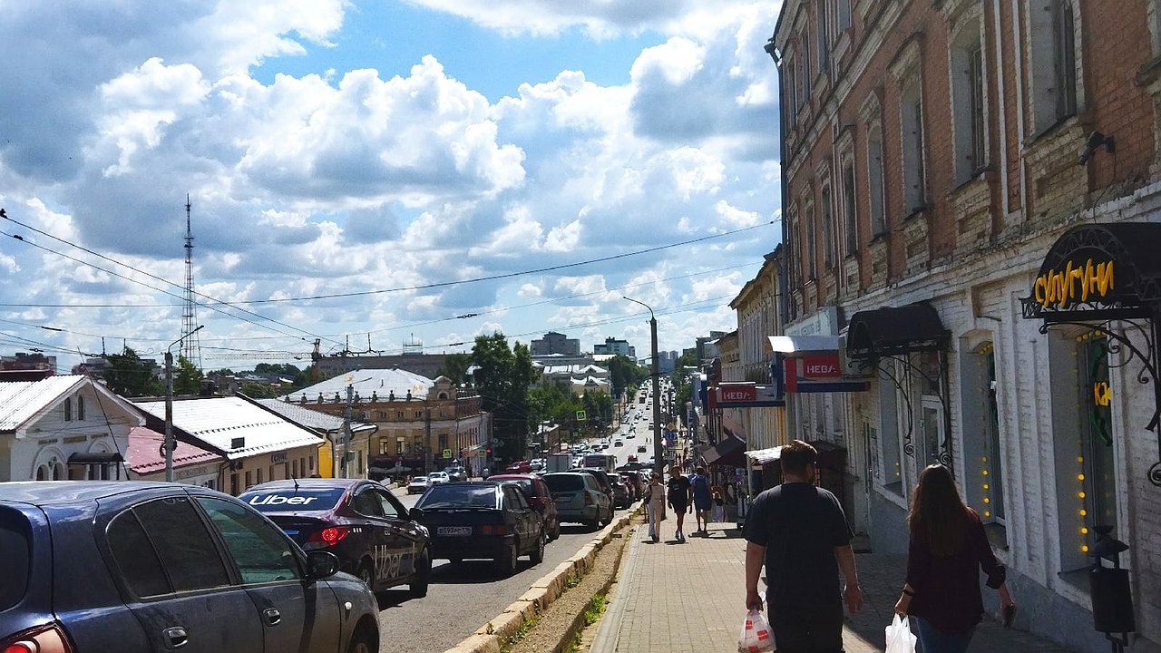 Главная картинка новости: В Гидрометцентре рассказали, когда Россию накроет 30-градусная жара: всего через пару дней