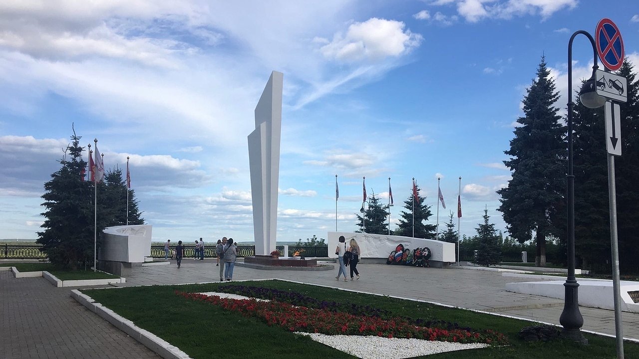 Главная картинка новости: Киров присоединится к "Минуте молчания" в память о 27 миллионах погибших