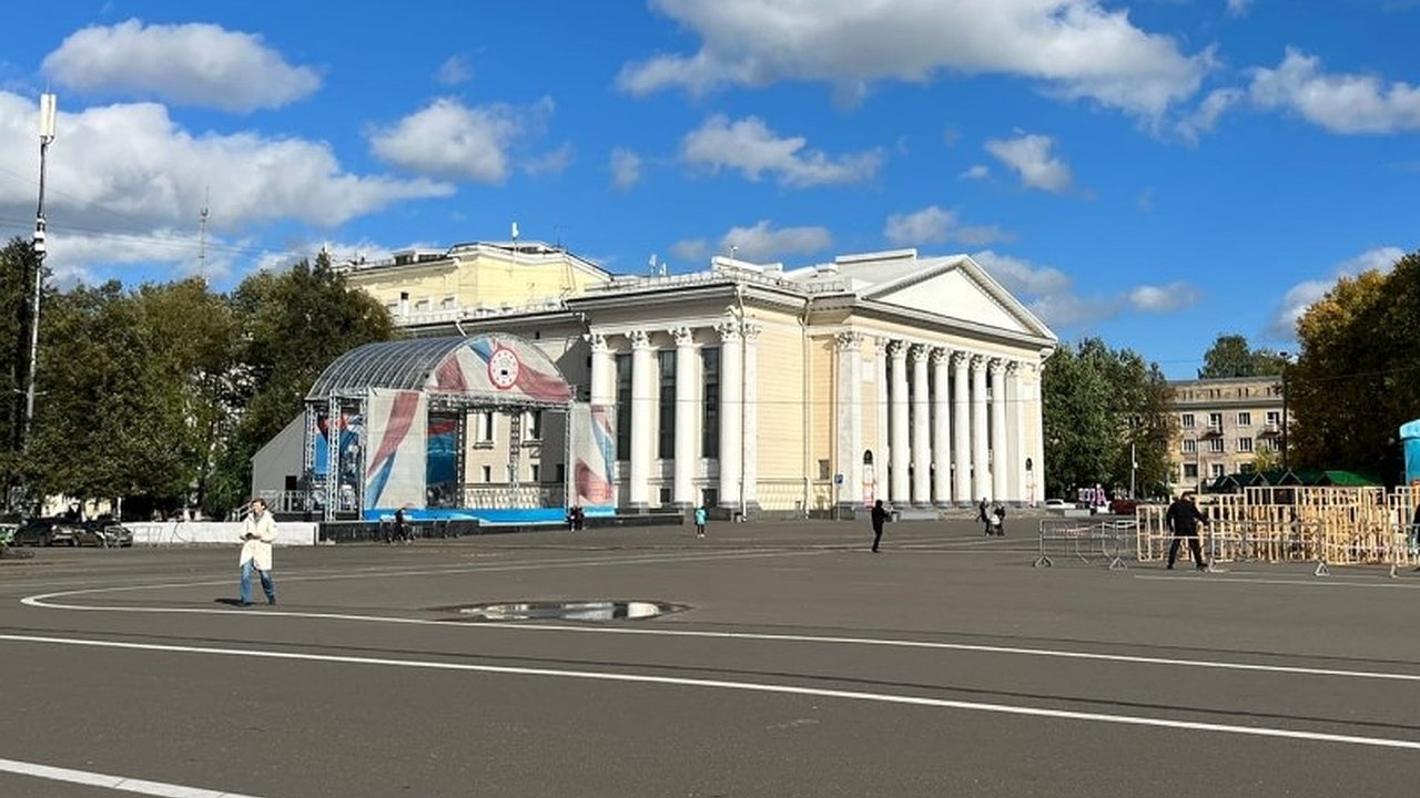 Главная картинка новости: 52-летний кировчанин заявил об акте терроризма в драмтеатре и пошел под суд