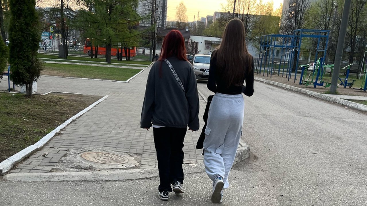 Главная картинка новости: 14-летняя школьница из Кировской области стала жертвой мошенников