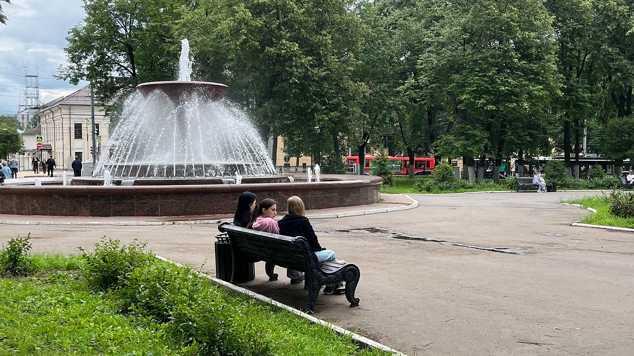 Главная картинка новости: В Кирове почти за 45 миллионов рублей благоустроят Театральную площадь