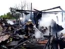 В Кирове на улице Боровой произошел сильный пожар в садовом доме: есть пострадавшие