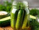 Никакой варки и закатки: проверенный рецепт хрустящих малосольных огурцов, которые покорят всех домашних
