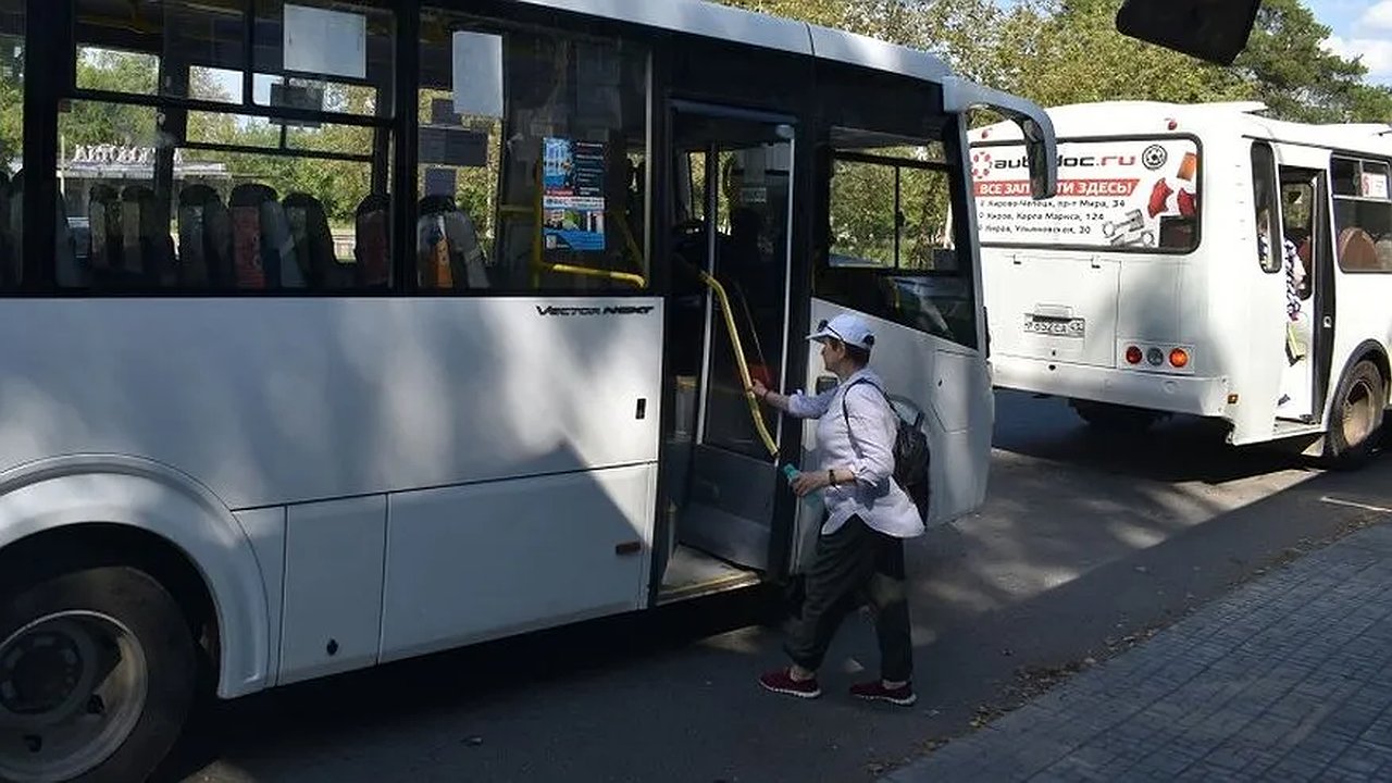 Главная картинка новости: В Кирове ищут перевозчиков на маршруты №19 и 67