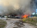 В Кирово-Чепецке загорелся склад с пластиковым мусором