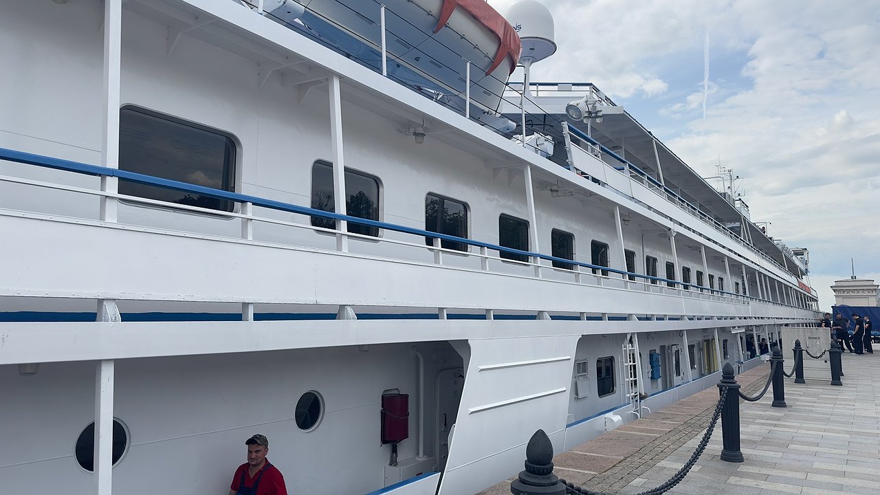 Главная картинка новости: Круиз за 43 тысячи — россиянин раскрыл неожиданную правду об отдыхе мечты без виз