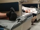 «Вернулся в вагон после остановки, а на моем месте лежит соседка сверху» — россиянин рассказал о незабываемой поездке в плацкартном вагоне РЖД