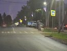 Подросток с 4-летним ребенком на электросамокате врезались в Toyota Corolla в Омутнинске