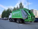 В Кирове начал работу экологичный мусоровоз