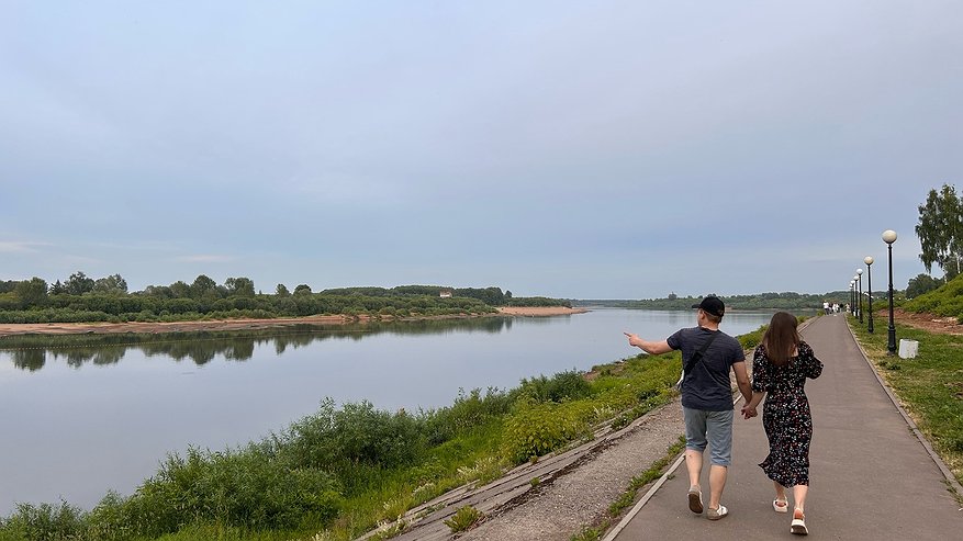 Главная картинка новости: Звезды откроют портал любви: астрологи назвали 3 знака, которых накроет волна страсти уже в эти выходные