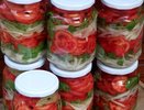 Мои особенные помидоры с луком на зиму: беспроигрышный салат - за уши не оттянешь. Открываю банки только "по случаю"