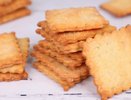 Жалко выливать ароматный рассол от маринованных огурцов. Вкусный рецепт всего из двух основных ингредиентов