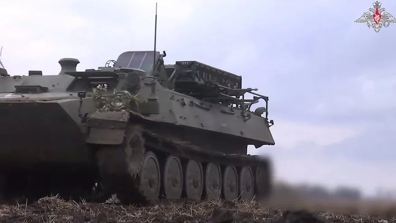 Главная картинка новости: Над регионами России за ночь сбили 44 дрона