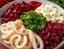 Раньше про эти рецепты даже не знали, а сейчас без них не обходится ни один праздник. Сразу 3 салата с удивительным сочетанием ингредиентов