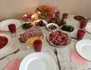 Итальянцы впервые за столом у русской семьи: неожиданная реакция на наши традиции