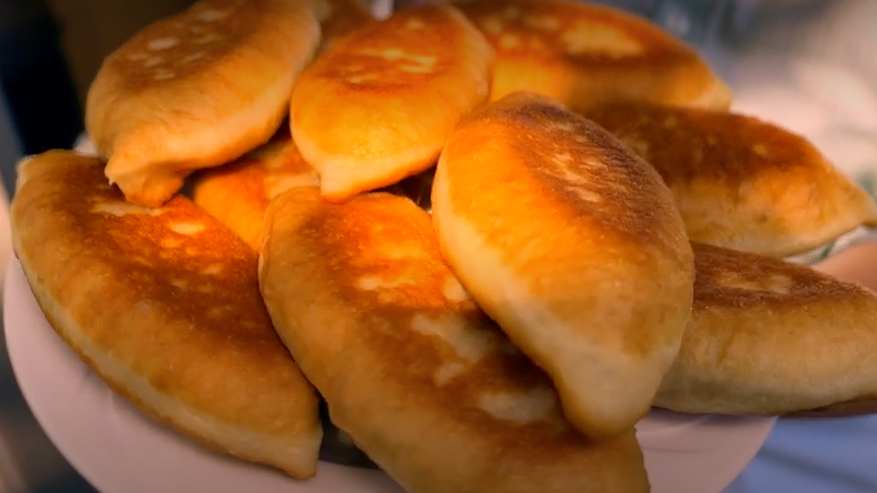 Главная картинка новости: Пирожки на любой день: тесто хранится до 3 суток, а аромат словно только что из печи
