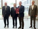 Двух кировчан признали почетными строителями России