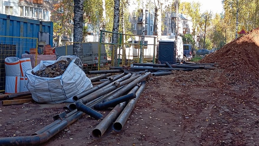 Главная картинка новости: "Десятки домов без горячей воды": Соколов поручил Симакову установить жесткие сроки для проведения работ на сетях