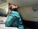 Каждый раз нам с детьми выкупаю целое купе в поезде – а тут проводник мне заявляет: «Так делать нехорошо»
