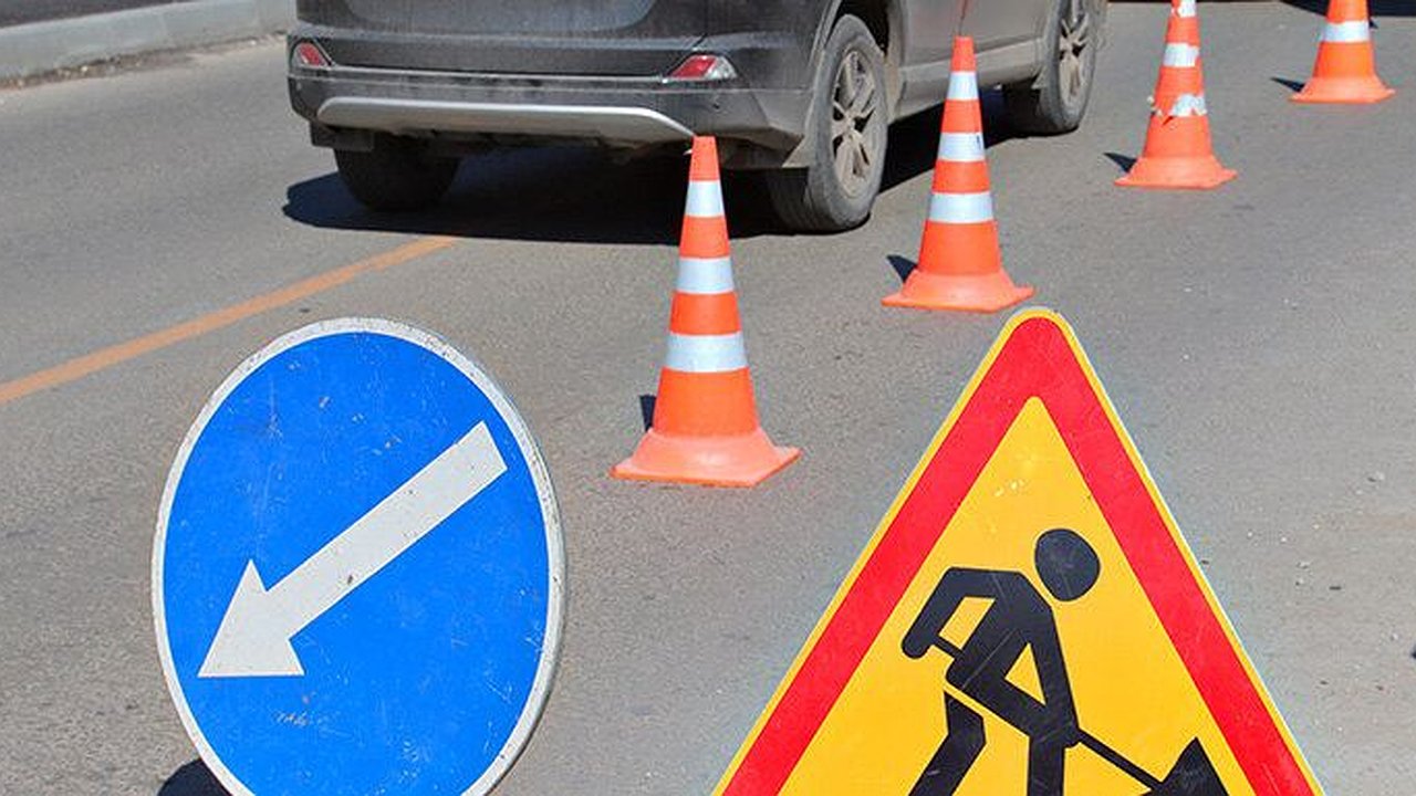 Главная картинка новости: В Кирове перекрыли участок улицы Орловской