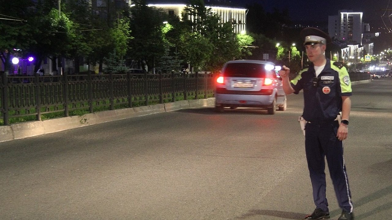 Главная картинка новости: На территории Кировской области в выходные дни водителей проверят на алкоголь