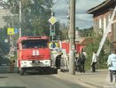 В Кирове на улице Ленина загорелся двухэтажный дом
