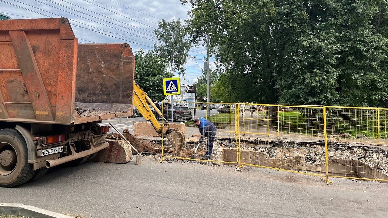 Главная картинка новости: Кировстат определил средний возраст работающих кировчан