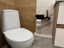 "Просто засыпь и ложись спать, а утром унитаз будет белее снега": работает ли совет знакомого сантехника