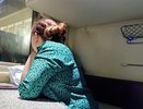 Проводник заставил меня уступить пассажирке и поездка превратилась в кошмар: отобрала моё место и ещё устроила скандал - такой наглости я не видела никогда