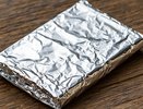 Отапливаю дом с помощью фольги: простой способ с батареями – температура поднимается на 3 градуса, а счета меньше