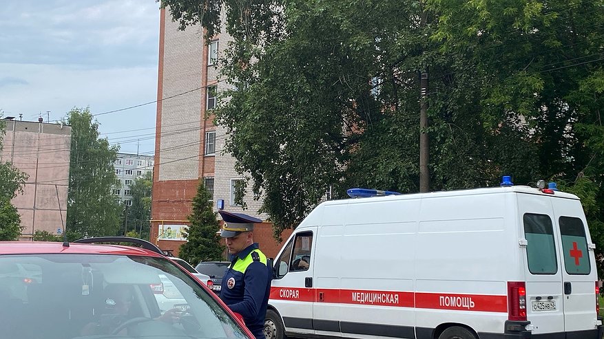 Главная картинка новости: «Тебе надо — ты и доставай!»: инспектор хотел обыскать багажник, но пенсионер не растерялся – вот как нужно отвечать