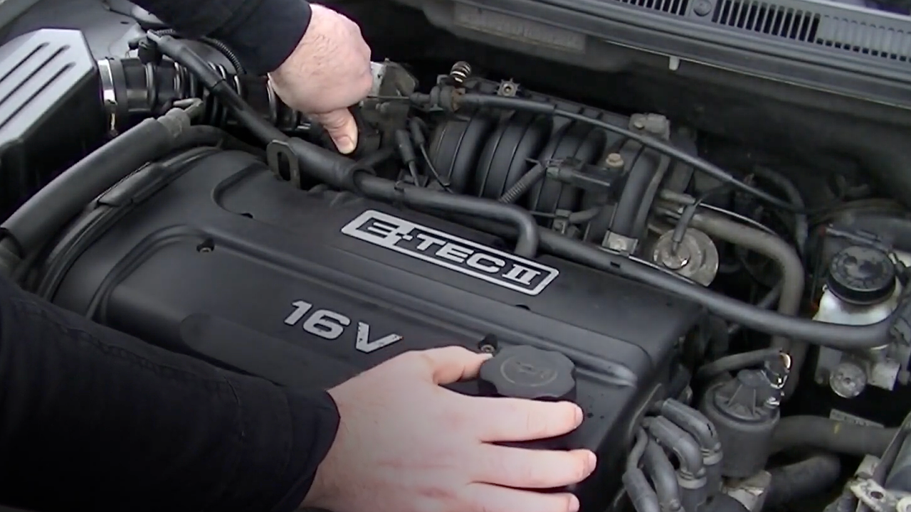 Главная картинка новости: Водители не делают прожарку мотора - и зря: зачем раскручивать мотор до красной зоны