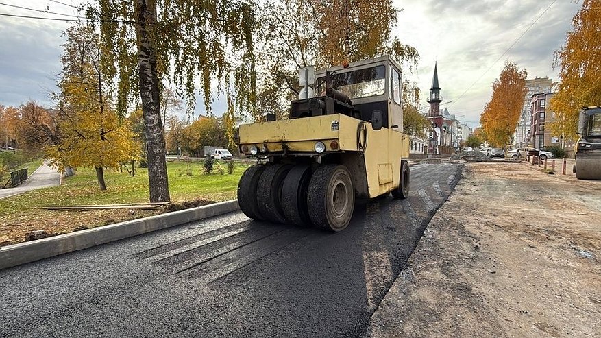 Главная картинка новости: После жалоб водителей начался ремонт дороги в Талице