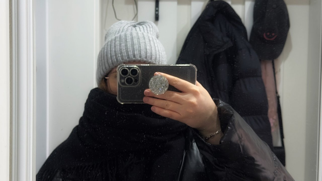 Главная картинка новости: 12 модных шапок зимы 2025/26: что носить, чтобы быть в тренде и не мёрзнуть