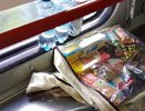 Не скучать и не голодать: что купить в поезде для комфортной и интересной поездки