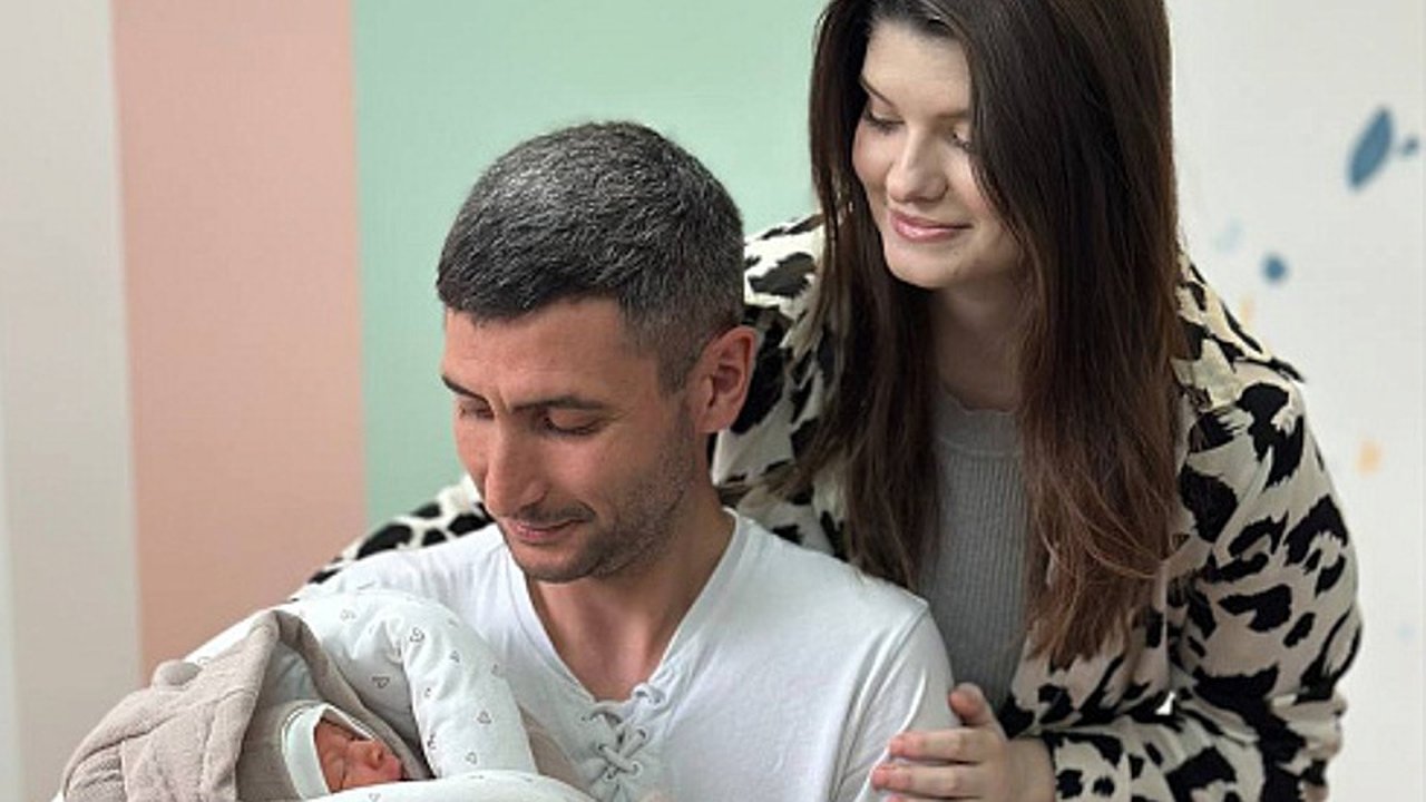 Главная картинка новости: Почти 5 тысяч мам получают выплату на первенца в Кировской области