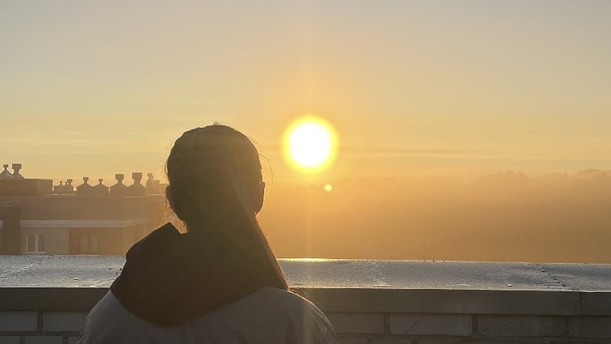 Главная картинка новости: На Землю обрушилась сильная магнитная буря планетарного масштаба