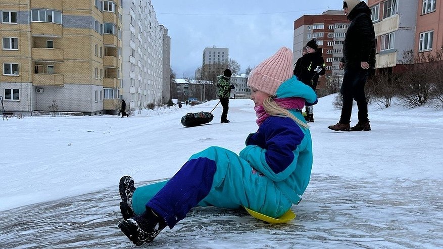 Главная картинка новости: Новогодние выходные 2025 - 2026 снова перенесли: как будем отдыхать