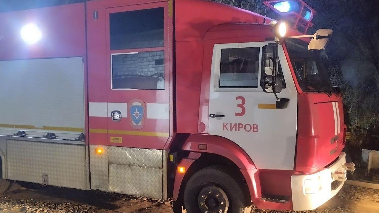 Главная картинка новости: В Кирово-Чепецком районе потушили пожар в бане