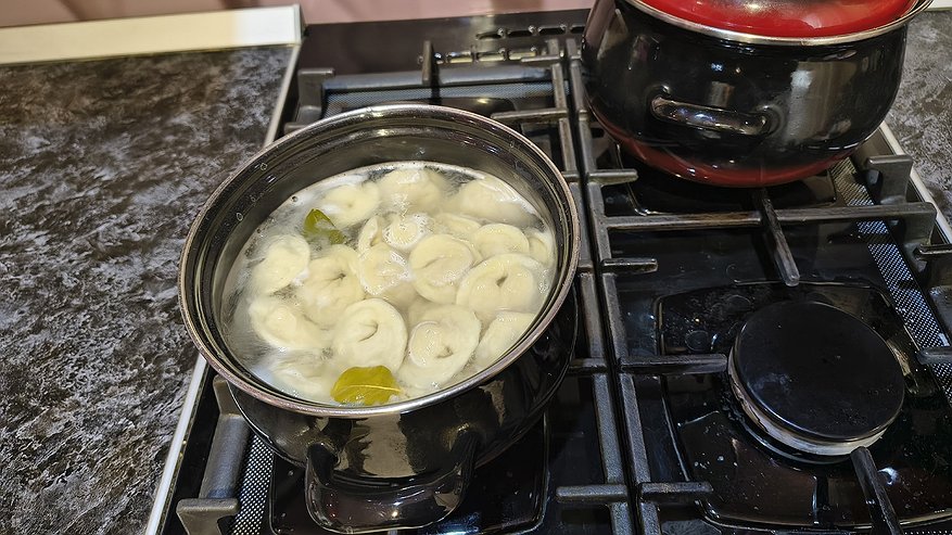 Главная картинка новости: Смело берите – там чистое мясо: Роскачество определило лучшие марки пельменей