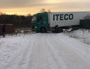 В Лубягино фура, заехавшая в тупик, заблокировала выезд с нескольких улиц