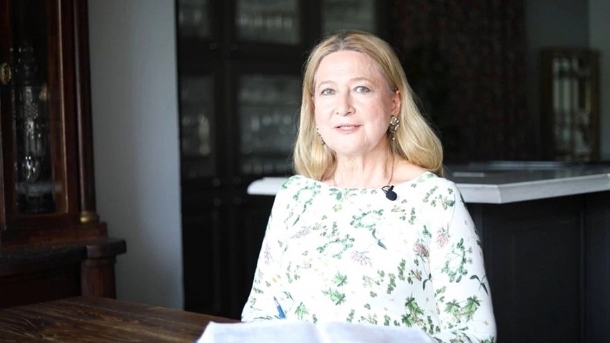 Главная картинка новости: Золотое семечко счастья упадет в карман: Глоба назвала три знака, которым улыбнется удача с 30 ноября