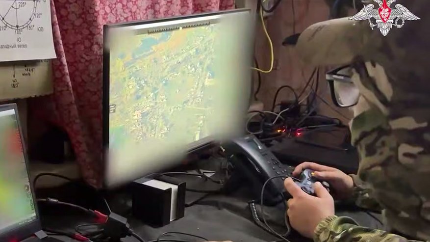 Главная картинка новости: В ночь на 1 декабря украиснкие беспилотники пытались атаковать сразу 11 регионов России